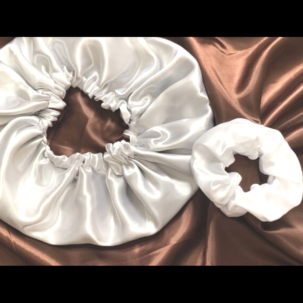 Brown and white bonnet